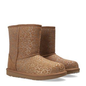 UGG Classic II Glitter Leopard Boots. Size: 8